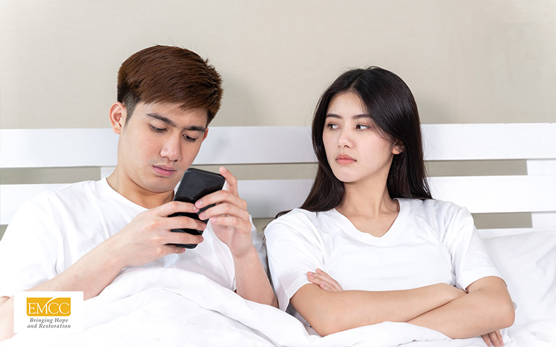 Couple experiencing relationship conflict and poor communication.