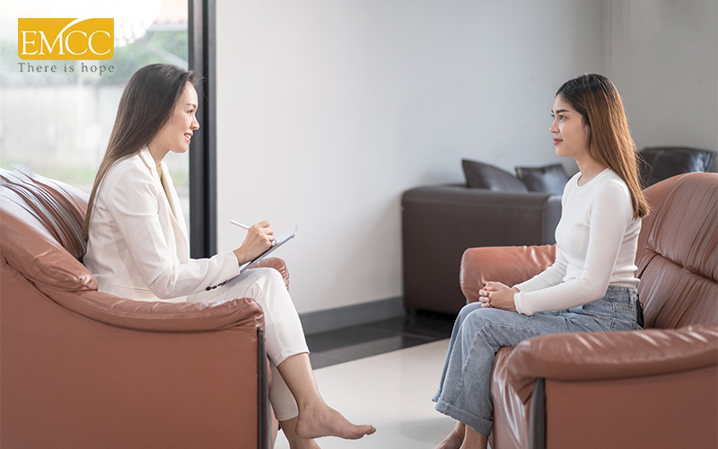 Therapist conducting counselling session for stress and burnout.